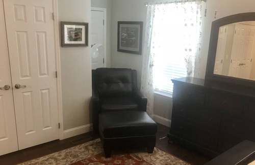 Flintstone House | Minutes from Downtown,Rock City,Ruby Falls,Incline & Chickamauga Battlefield