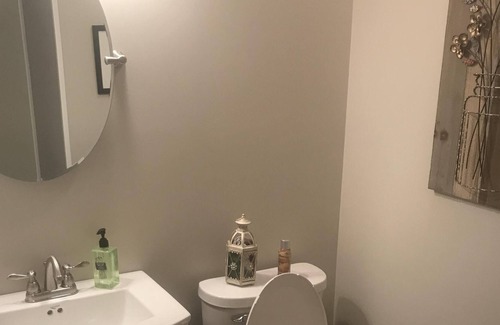 Flintstone House | Minutes from Downtown,Rock City,Ruby Falls,Incline & Chickamauga Battlefield