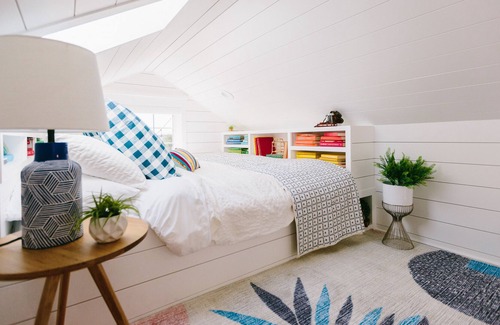 Castaic House | 🎢 Minutes from Magic Mountain. Private Entrance Tiny Home + Free EV Charger 🔌