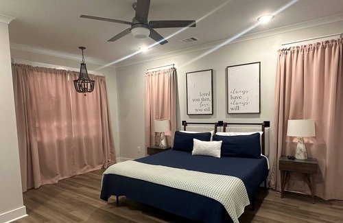 Broussard House | Minutes from Sports Complex! Come see what Acadiana has to offer!