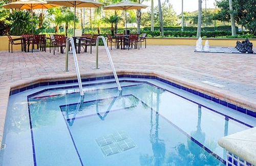 Florida Center Resort | Minutes From Universal, Outlet Shopping, Close to Sea World