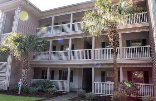 Pawleys Island Condo | Minutes to Beach-Golf-1st Fl-Washer/Dryer-Free WiFi-Pool