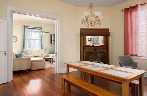 Glen Iris House | Minutes to Downtown - Brilliant in Birmingham