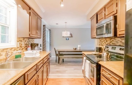 Columbus House | Minutes to Ft Moore! Two-Story Oasis, Moore Bliss