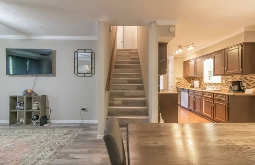 Columbus House | Minutes to Ft Moore! Two-Story Oasis, Moore Bliss