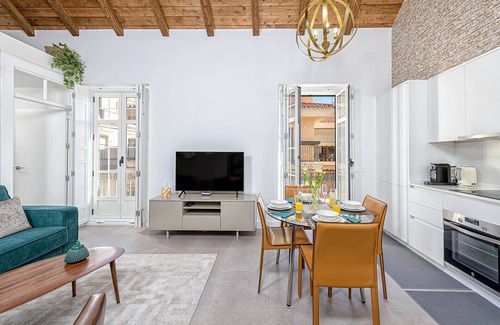 Centro Apartment | Mira - Holiday Apartment in Malaga by Solaga by Solaga