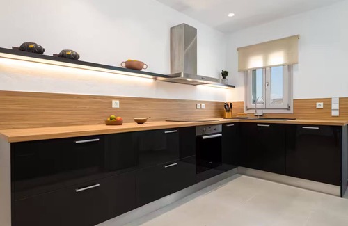 Krotiri Villa | Mirabilia | Unique view meets true elegance