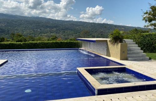 La Mesa House | Mirador de La Colina - La Mesa, Cundinamarca