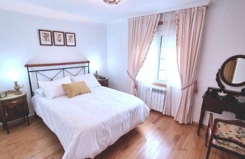 Monforte de Lemos House | Mirador del castillo