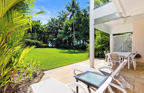 Port Douglas Villa | Mirage Resort Villa 405 with access to Sheraton Facilities
