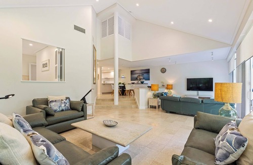 Port Douglas Villa | Mirage Resort Villa 456 with access to Sheraton Facilities