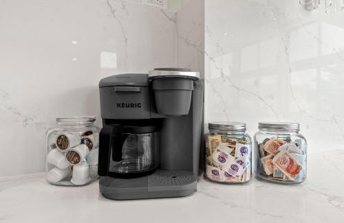 El Granada House | Miramar Oasis - Ocean View, Steps2Beach, Roof Deck