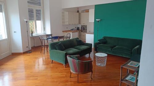 San Teodoro Apartment | Miramare12 stupendo appartamento con Posto Auto