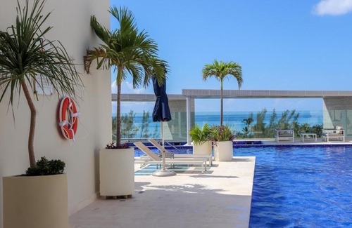 Gonzalo Guerrero Apartment | Miranda Condo at Playa del a Carmen by M&R