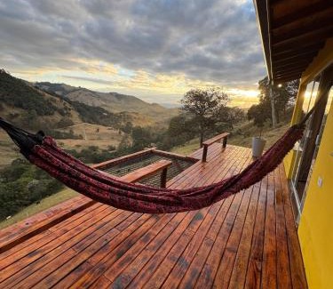 Corrego do Bom Jesus Ski Chalet | Mirante do Sol 2 - café da manhã, hidro e lareira