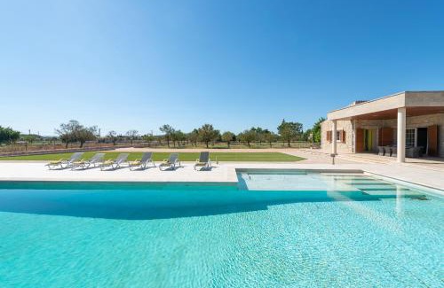 Binissalem Villa | Mireia 2002 with pool and garden by BeBreeze Mallorca