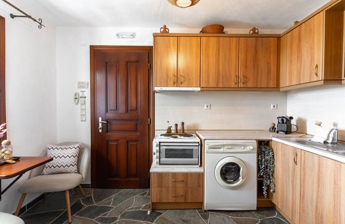 Platis Gialos Apartment | Mirsini Apartments in Sifnos