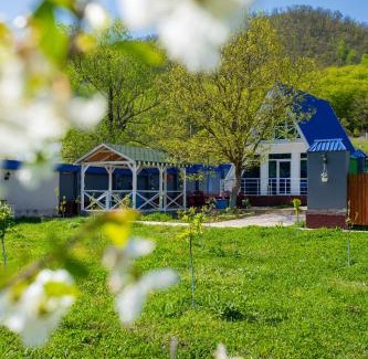 Azerbaijan Ski Chalet | Mirvari Aframe