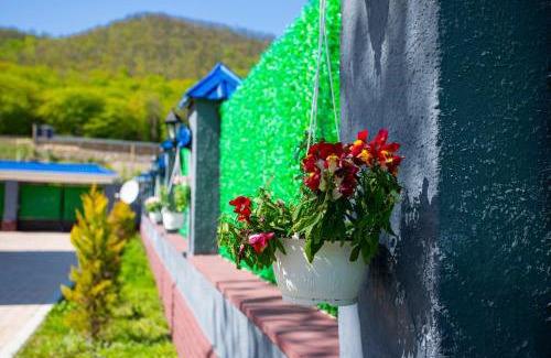 Azerbaijan Ski Chalet | Mirvari Aframe