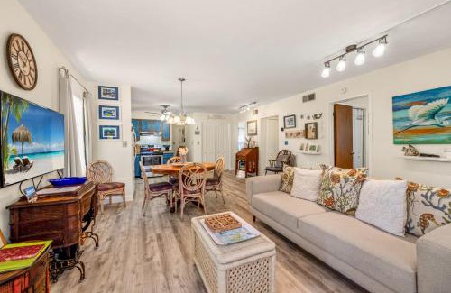 Cedar Key House | Miss Helens - Classic cottage