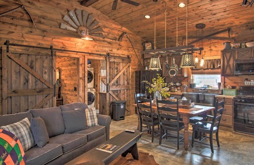 Dawn Cabin | Missouri Vacation Rental with Fire Pit Access