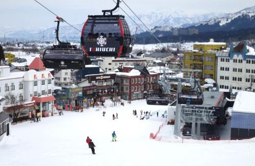 Yuzawa-machi House | Mistral