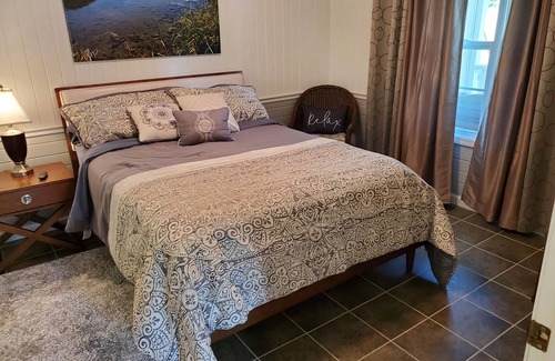 Pikeville Bed & Breakfast | Misty Morn Suite in Cascade Inn at Fall Creek Falls