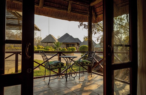 Mookgopong House | Mmakuba Private Game Lodge, Deluxe Chalet 7A