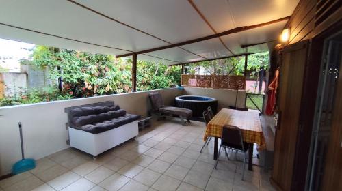 Cayenne House | MO TI KOTÉ