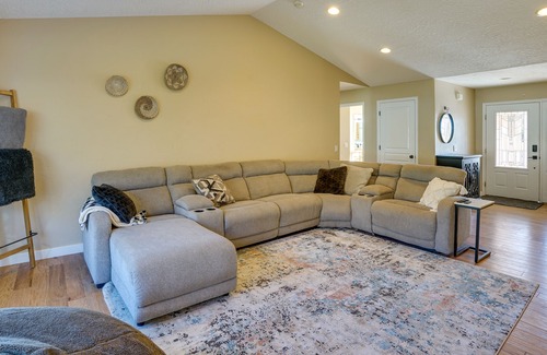 Moab South Valley House | Moab Home w/ Pool - 14 Mi to Arches National Park!
