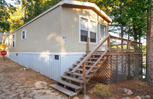 Royal House | Mobile Home E-3 at Safe Harbor Brady Mountain on Lake Ouachita!
