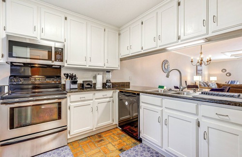 Mobile House | Mobile Townhome Near University of South Alabama!