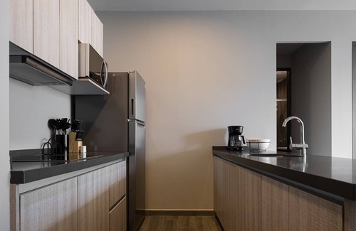 Monterrey Apartment | Mod, lux in Jardín Secreto 810, 5 min to Udem