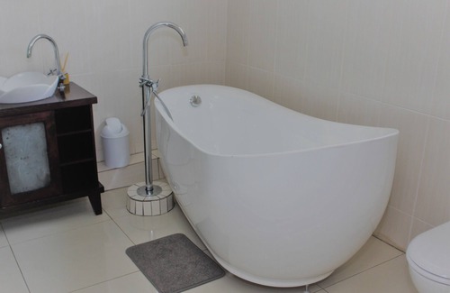 Burgersfort Cabin | Moden styled rooms for a refreshing evening.