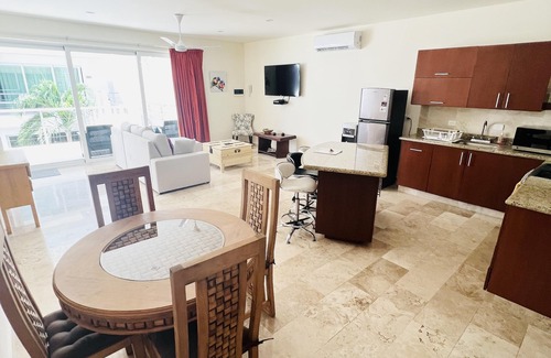 Centro - Supmza 001 Condo | Modern 1 BR + Pool. Heart of Downtown