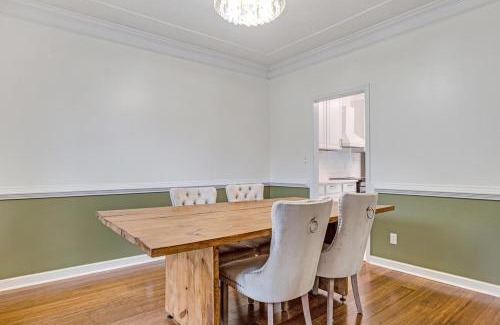 Peach Orchard Cabin | Modern 1- Queen Bed On Quiet Block