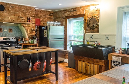 Luray Other | Modern 1850s Luray Farmhouse, Near Shenandoah National Park, Lake Arrowhead
