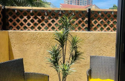 University City Apartment | Modern 1BR/1BA Getaway in Central San Diego – Walk to Zoo, Balboa Park & Dining