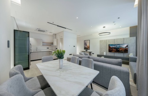 Riyadh Apartment | Modern 2 bdr apart in Al Mohammadiyyah