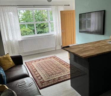 Frodsham Apartment | Modern 2 bedroom Apartment