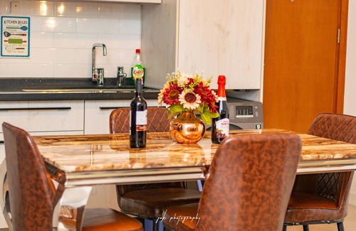 Dzorwulu Apartment | Modern 2 Bedroom APT w Pool Gym, 24 7 Security - Opposite Kozo, Clan 7