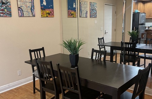 La Brea Apartment | Modern 2 BR near Grove & LACMA