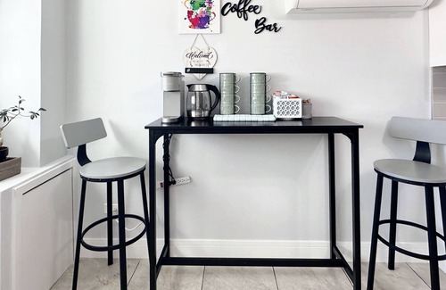 Irving Park Apartment | Modern 2 King BR Apt, Relax in Style!