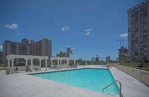 Waikiki Apartment | Modern, 29th Fl, View, Legal