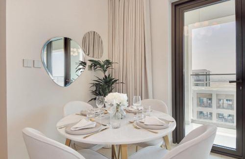 Dubai Apartment | Modern 2BR Apartment - Vida Residences Creek Beach - Creek Beach Access