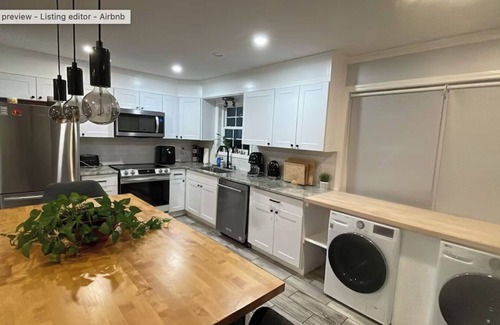 East Point House | Modern 2BR Getaway Near ATL Airport, Downtown & Tyler Perry Studios