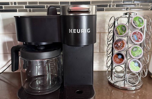 Dubuque House | Modern 3-bedroom, 3 full bath, 2 living areas, 2 kitchens, game room, hot tub!