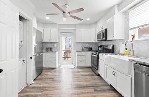 Ventnor City Apartment | Modern 3BR Beach House - sleeps 10