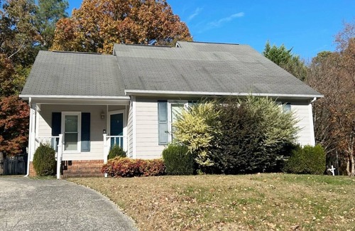 Durham House | Modern 3BR Ranch Near Duke & UNC - Chapel Hilln