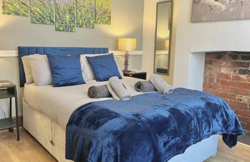 Preston House | Modern 4-bed stay-away-home sleeps 8 in Preston